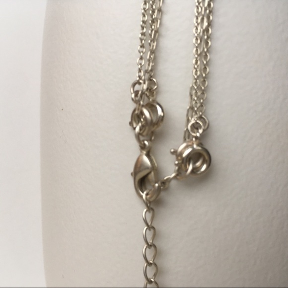 Snow Crystal Necklace - Picture 4 of 5